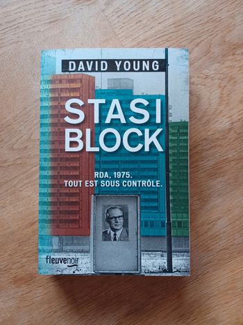 Stasi Block de David Young