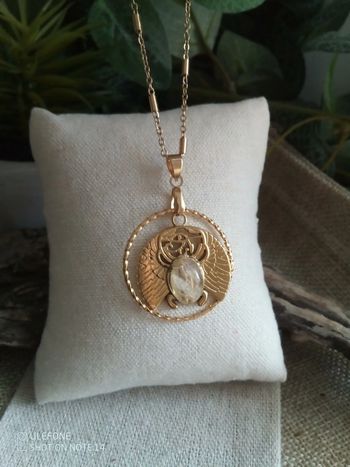 Collier Scarabée et pierre de lune naturelle