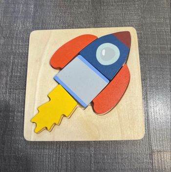 Puzzle premiers âges fusée 