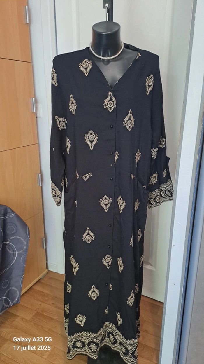 Lot robe longue TU neuve - photo numéro 2