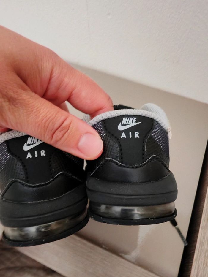 Basket Nike taille 23.5 - photo numéro 4