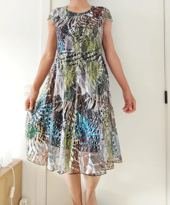 Belle robe d'été évasée Pause Café motifs jungle 38 très bon état - photo numéro 2