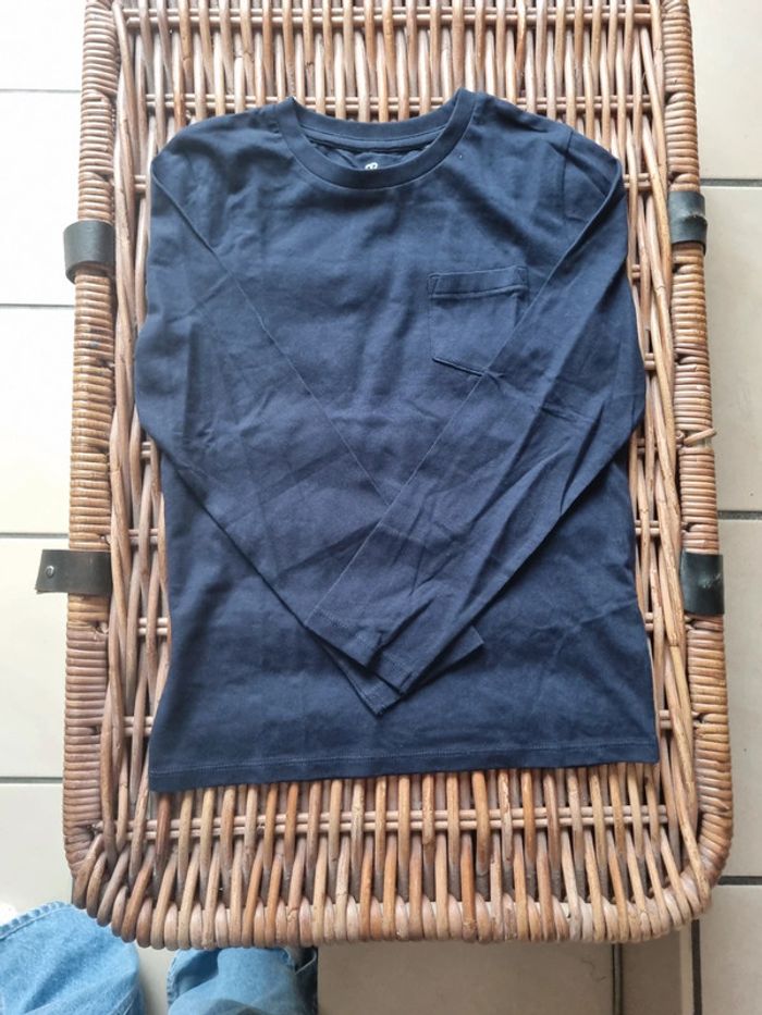 Lot sweat shirt + T shirt la Redoute 8 ans - photo numéro 7
