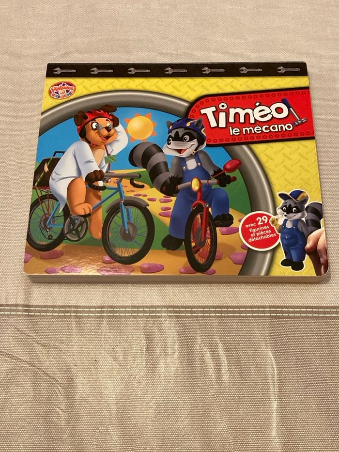 Timéo le mécano avec figurines et pièces détachables