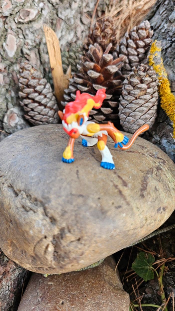 Super figurine Pokemon Nintendo tomy Simiabraz - photo numéro 4