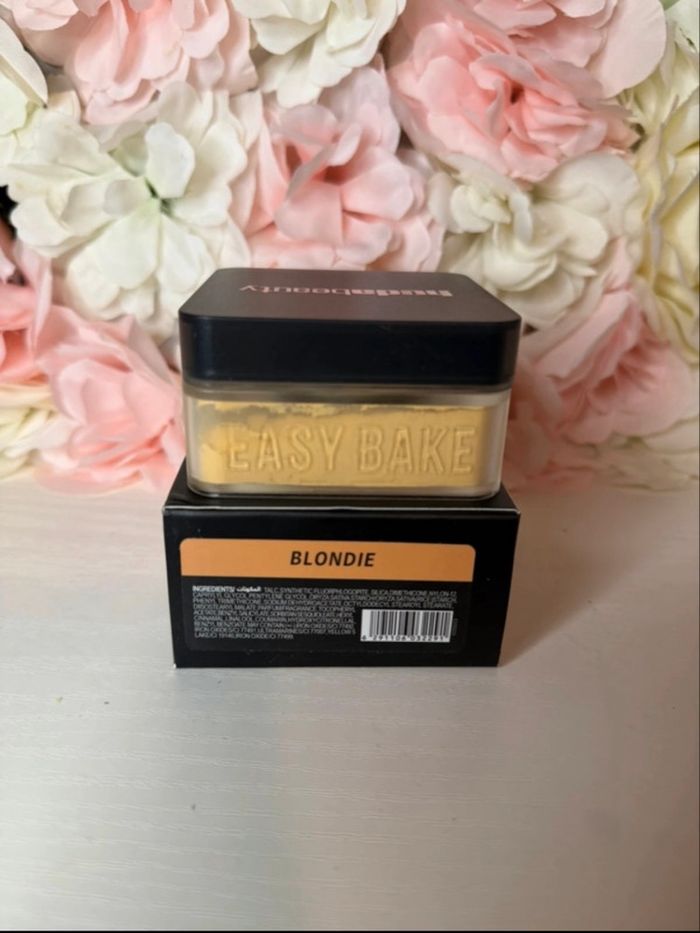 Poudre Huda beauty - photo numéro 3