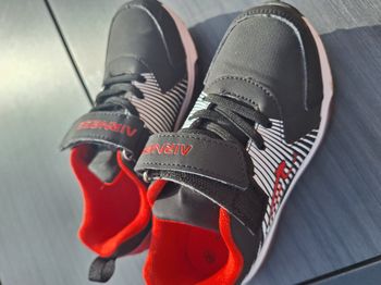 Baskets garcon airness 30 neuves
