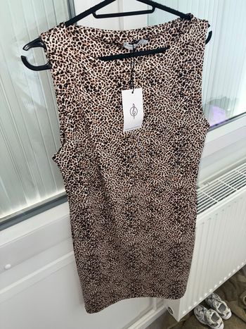 Robe moulante léopard L 