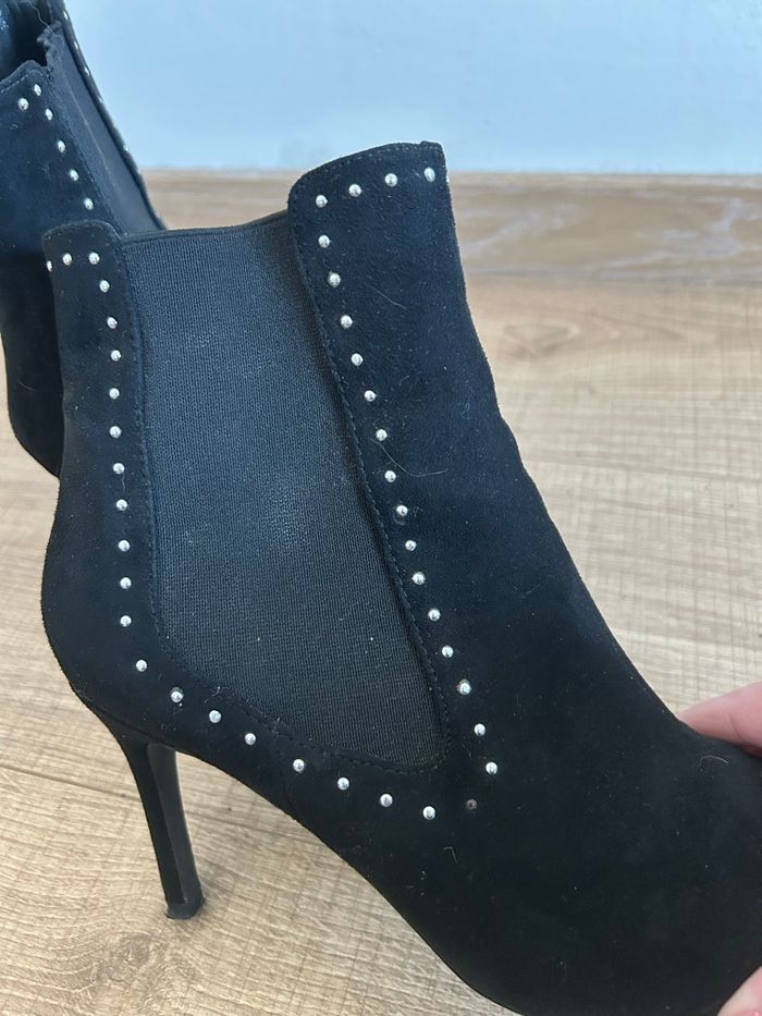 Bottines noires à talons avec strass Texto pointure 38 TBE (avec défaut) - photo numéro 5