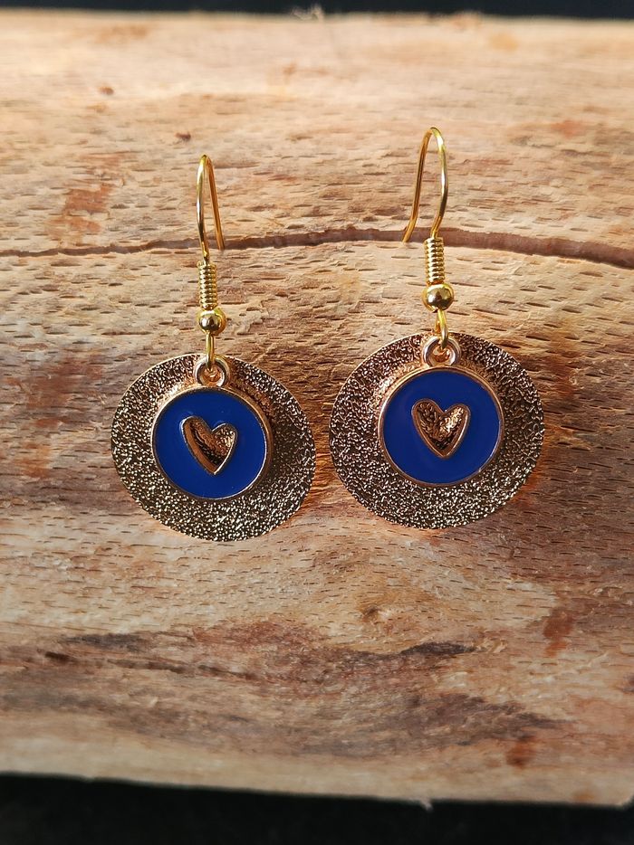 Boucles d'oreilles pendantes Coeur - photo numéro 2