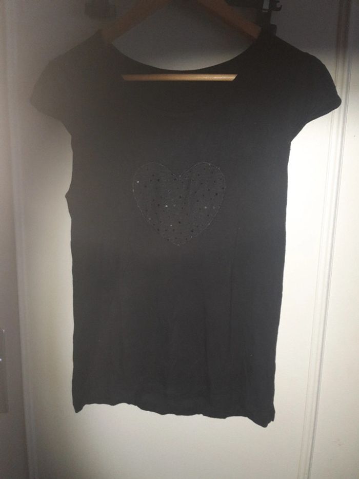 T shirt noir motif coeur, caroll