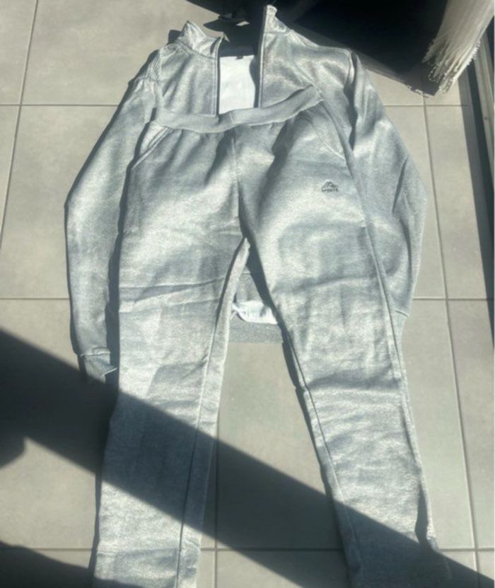 Ensemble de sport jogging + veste - photo numéro 2