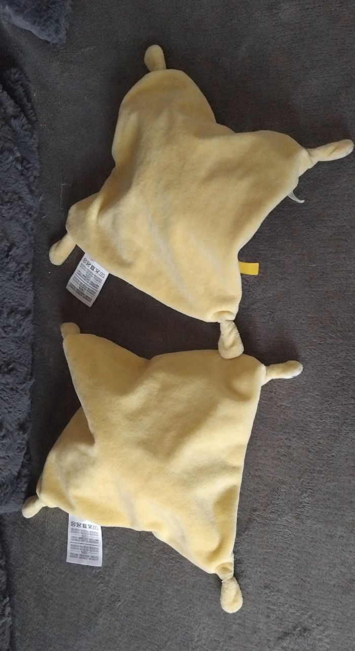 Lot de 2 doudous canard carre plat jaune - étoiles- Mots d enfants - photo numéro 2