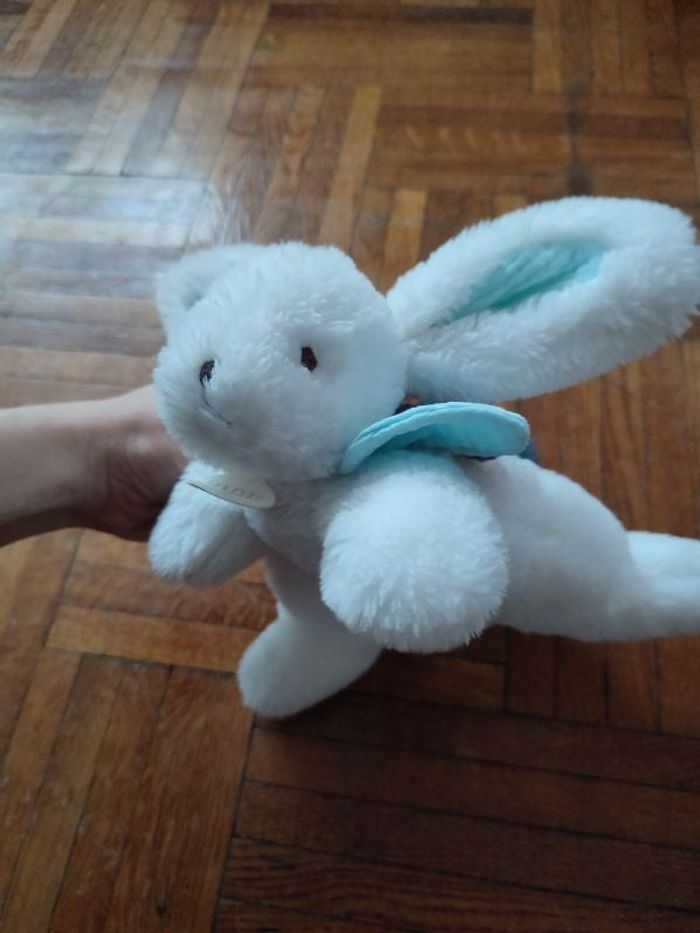 Lapin en peluche