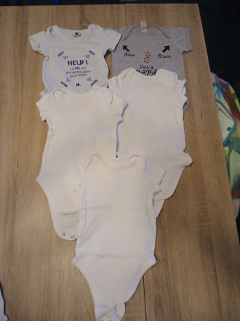 Lot bodies et débardeur