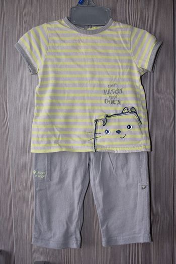 ensemble pantalon fin + tee shirt 6 mois
