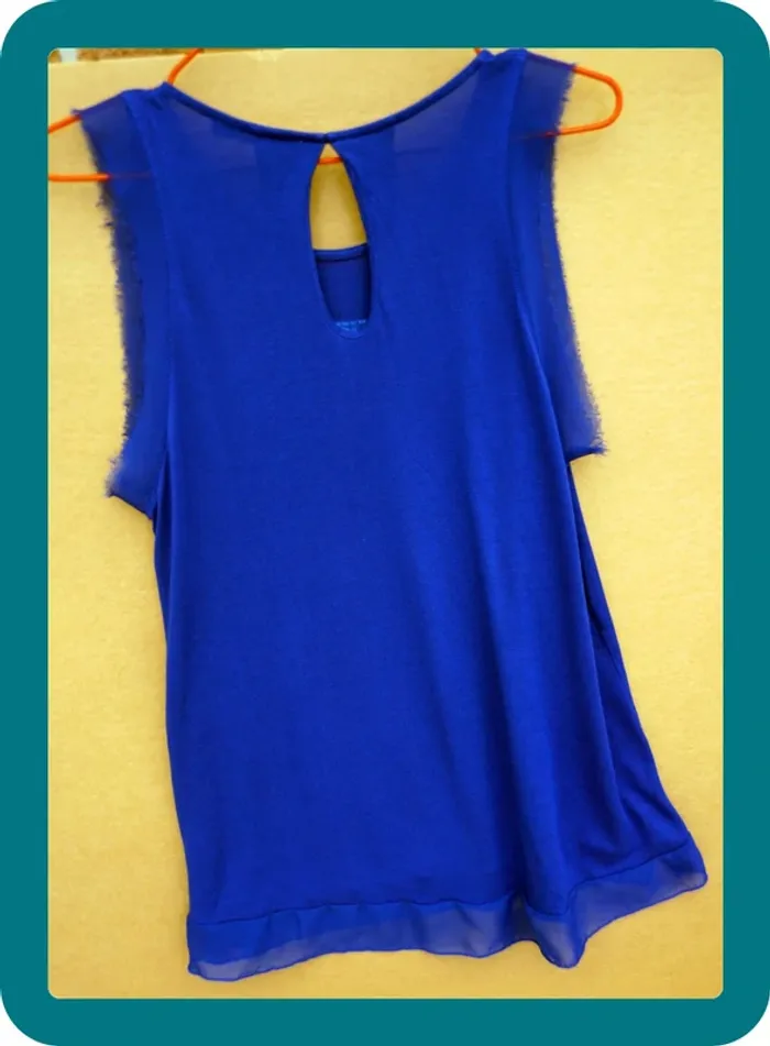 Top  bleu Sans manches Pull &Bear Taille M - photo numéro 2