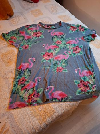 Jolie t-shirt femme avec motif