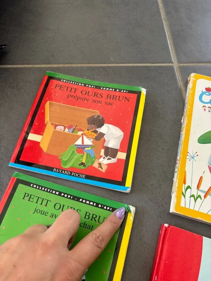Lot de livres pour enfants - photo numéro 2