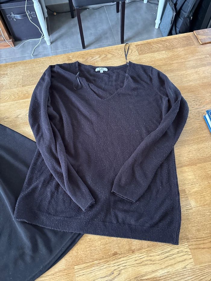 Robe noir et pull - photo numéro 3