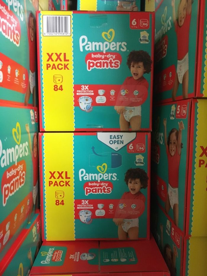Xxl pack couches Pampers baby dry pants taille 6