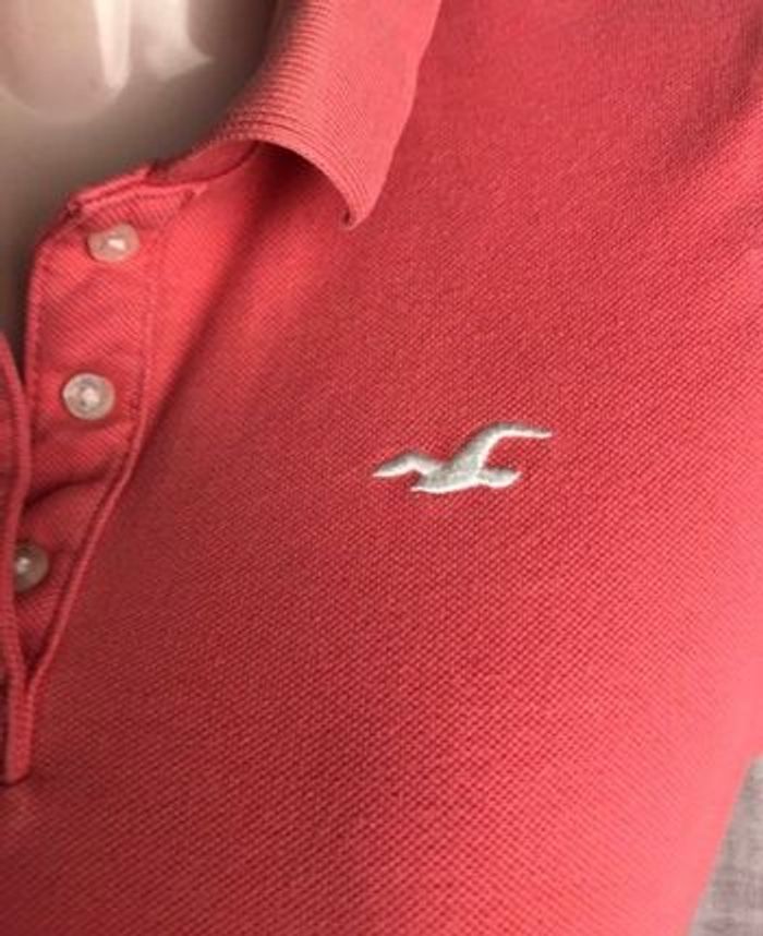 T-shirt polo saumon XS Hollister - photo numéro 2
