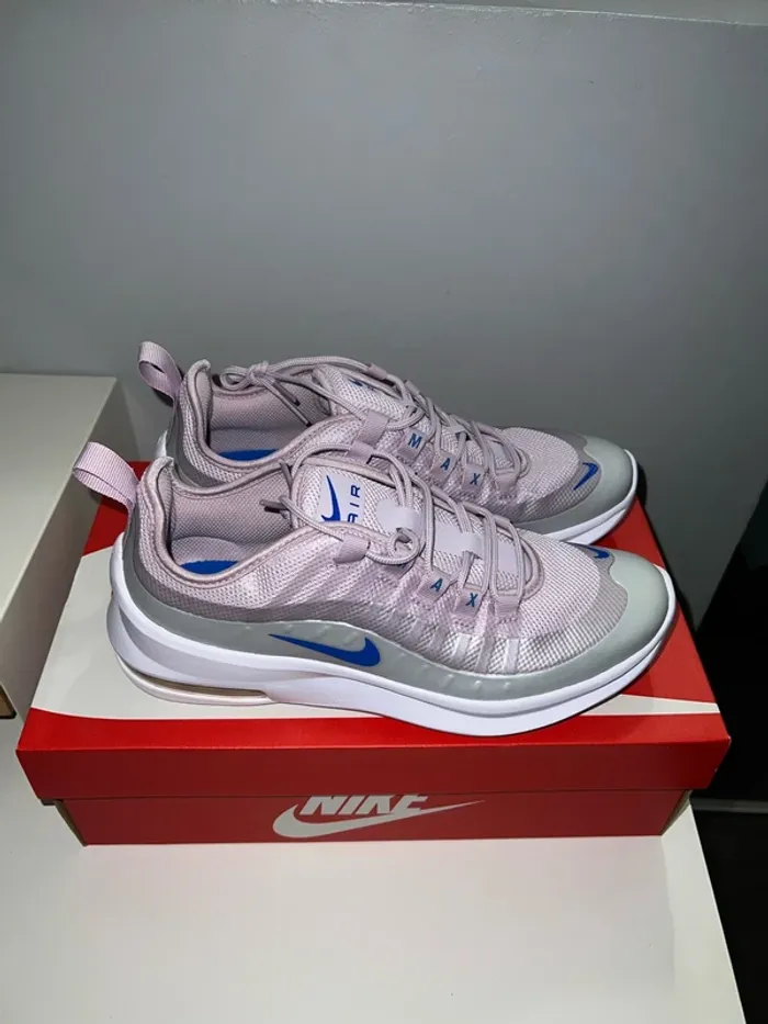 Basket Nike Air Max taille 38.5 femme - photo numéro 3