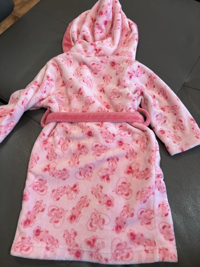 Robe de chambre Minnie de Disney taille 98/102 - photo numéro 8