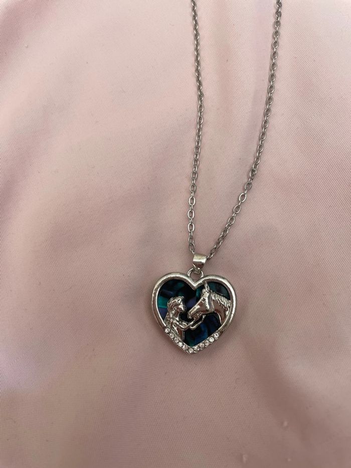 collier - photo numéro 2