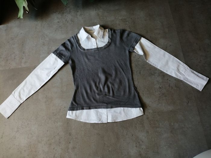 Pull gris et chemisier blanc attachés Taille 1 Mim