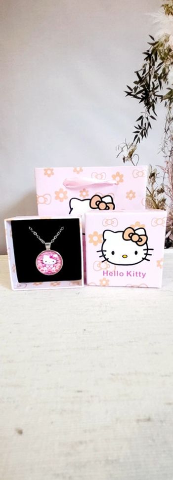 Collier Hello Kitty avec boîte cadeau - Bijou kawaii rose