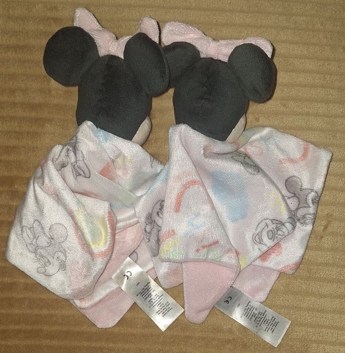 Lot de 2 Doudous Minnie Primark Disney - photo numéro 2