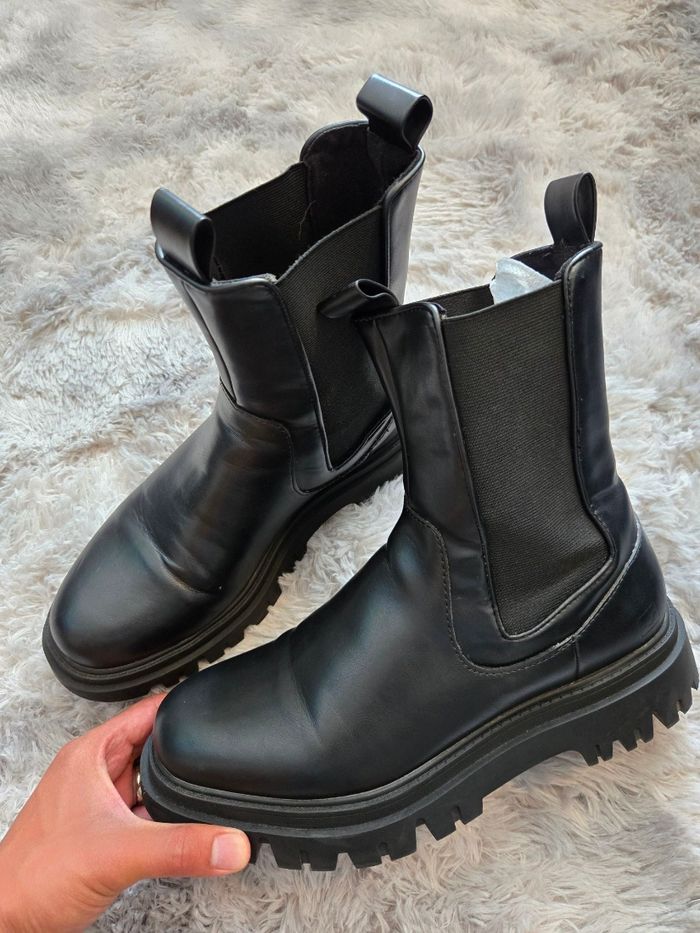 Bottines Chelsea PULL&BEAR noires – Taille 43 – Très bon état - photo numéro 3