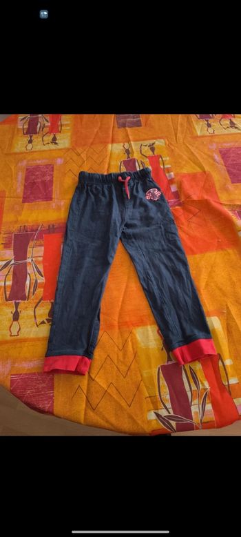 Pantalon Legé 4 ans en excellent état
