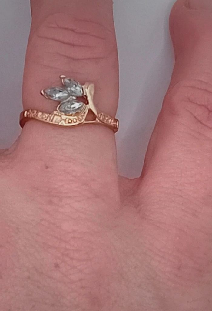 Bague Fleur Titane et Zircons Taille 58 neuve - photo numéro 4
