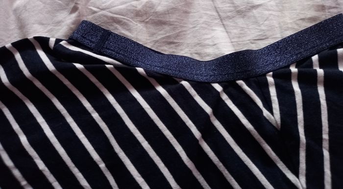 JUPE KIABI 10 ANS - photo numéro 2