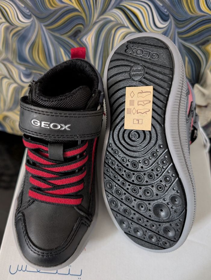 Baskets garçon. Taille 24. Neuf. Geox - photo numéro 4