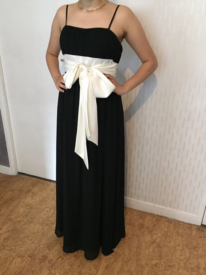 Robe de soirée - photo numéro 2