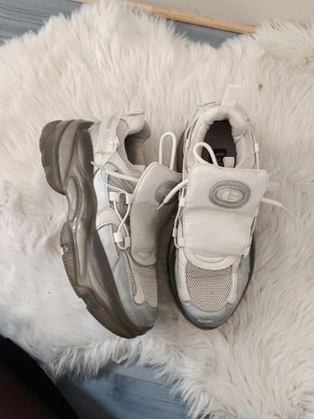 Basket semelle larges t 39 Grau