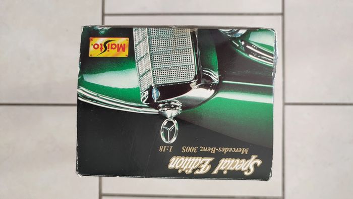 Boite vide pièce détachée miniature Mercedes Benz 300S 1955 Maisto 1/18 1/18ème #B66 - photo numéro 5