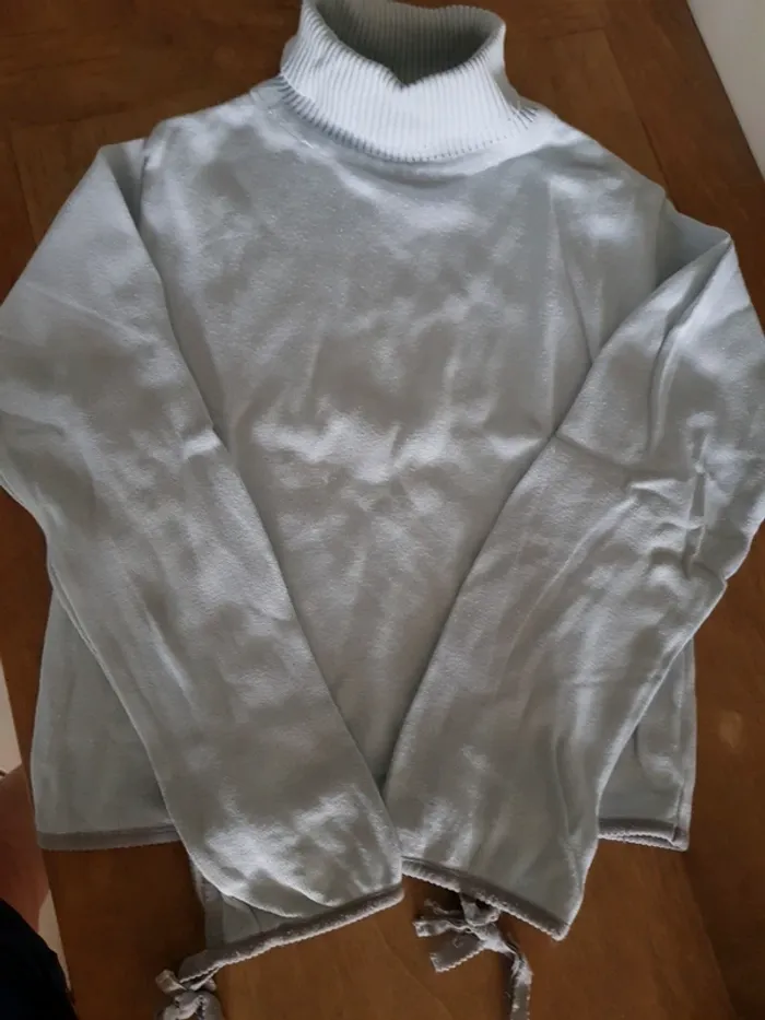 Pull col roulé 8 ans