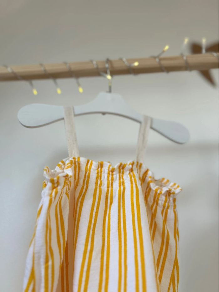 Ensemble fille lignes jaune taille 24 mois kiabi - photo numéro 4