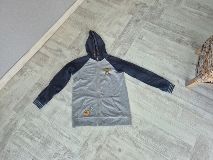 Sweat-Shirt zippé Taille 12 ans