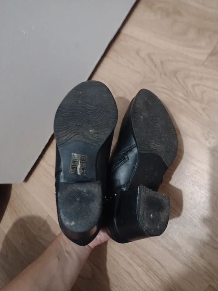 Bottines a talons bas - photo numéro 6