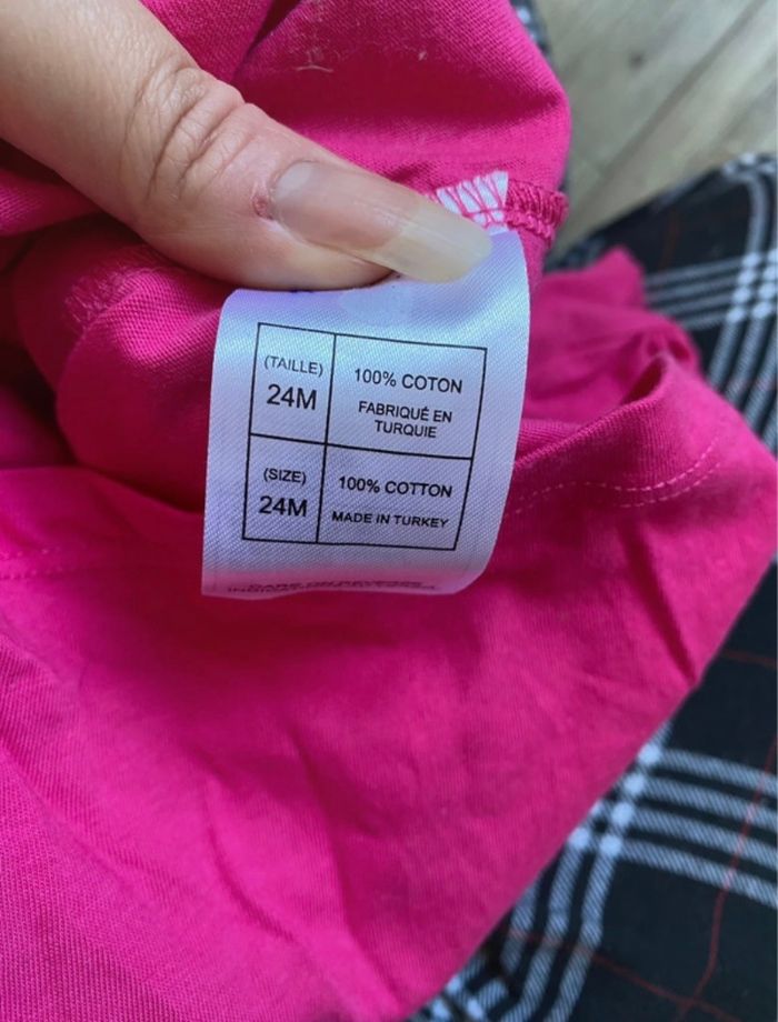 T shirt rose fushia Disneyland 24 mois neuf fille - photo numéro 2