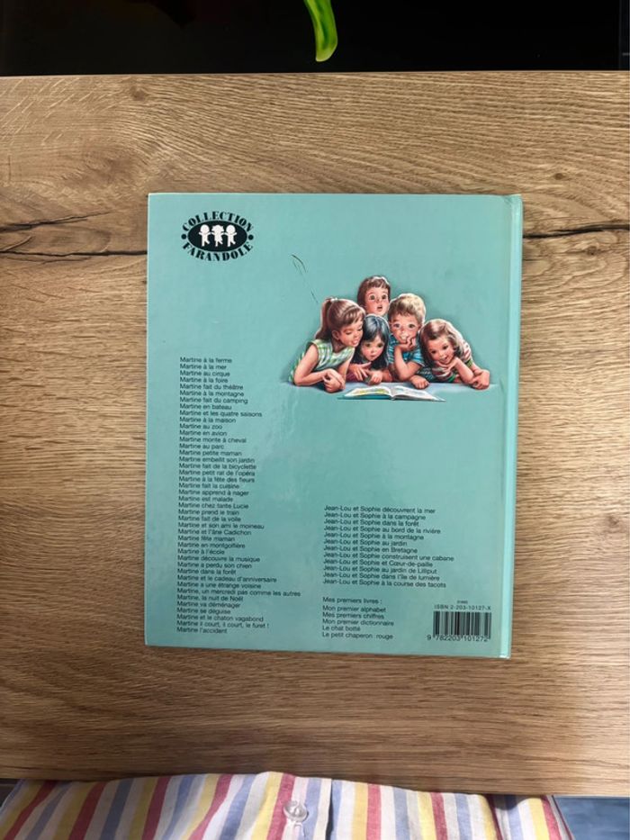 Livre Vintage Martine chez tante Lucie pour Enfants - photo numéro 2