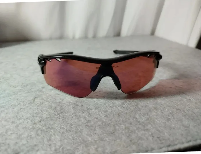 Lunettes Oakley Radar Ev path - Personnalisables - Housse - Verre transparent - Valeur 214€ - photo numéro 3