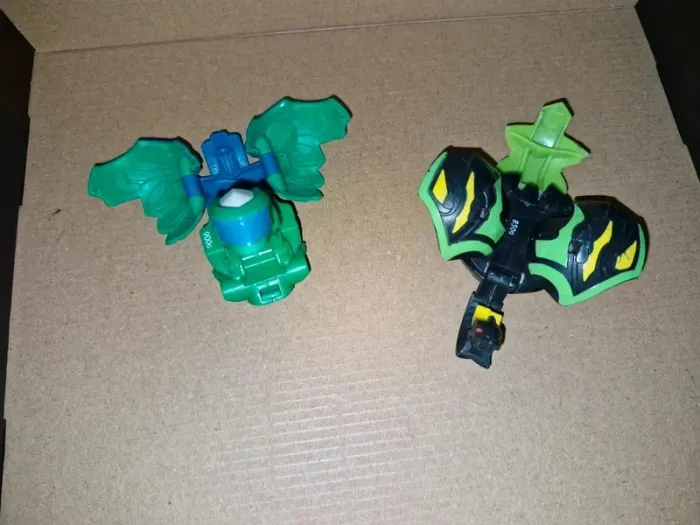 Lot de 2 bakugan