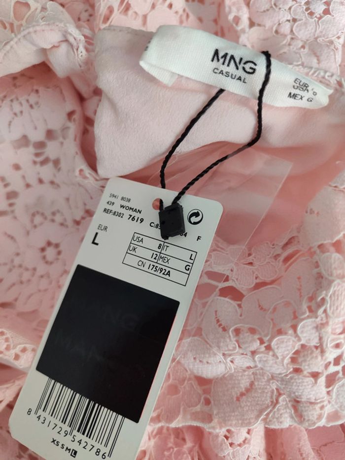 Robe dentelle épaules dénudées - photo numéro 4