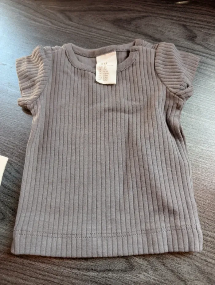 Lot de 2 t-shirts neuf h&m taille 50 - photo numéro 4